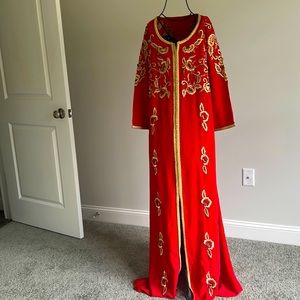 Beautiful Moroccan Kaftan with elegant design and colors